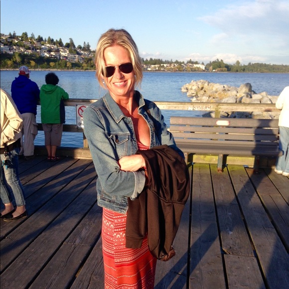 Meet your Posher, Ann - Picture 1 of 1